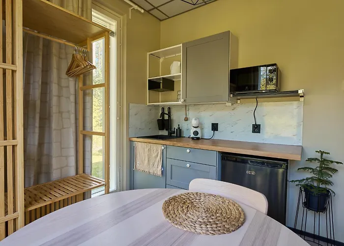 Elokuvateatterilla With The Movie Theater شقة *