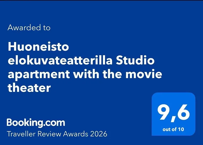 Elokuvateatterilla With The Movie Theater شقة لاهتي